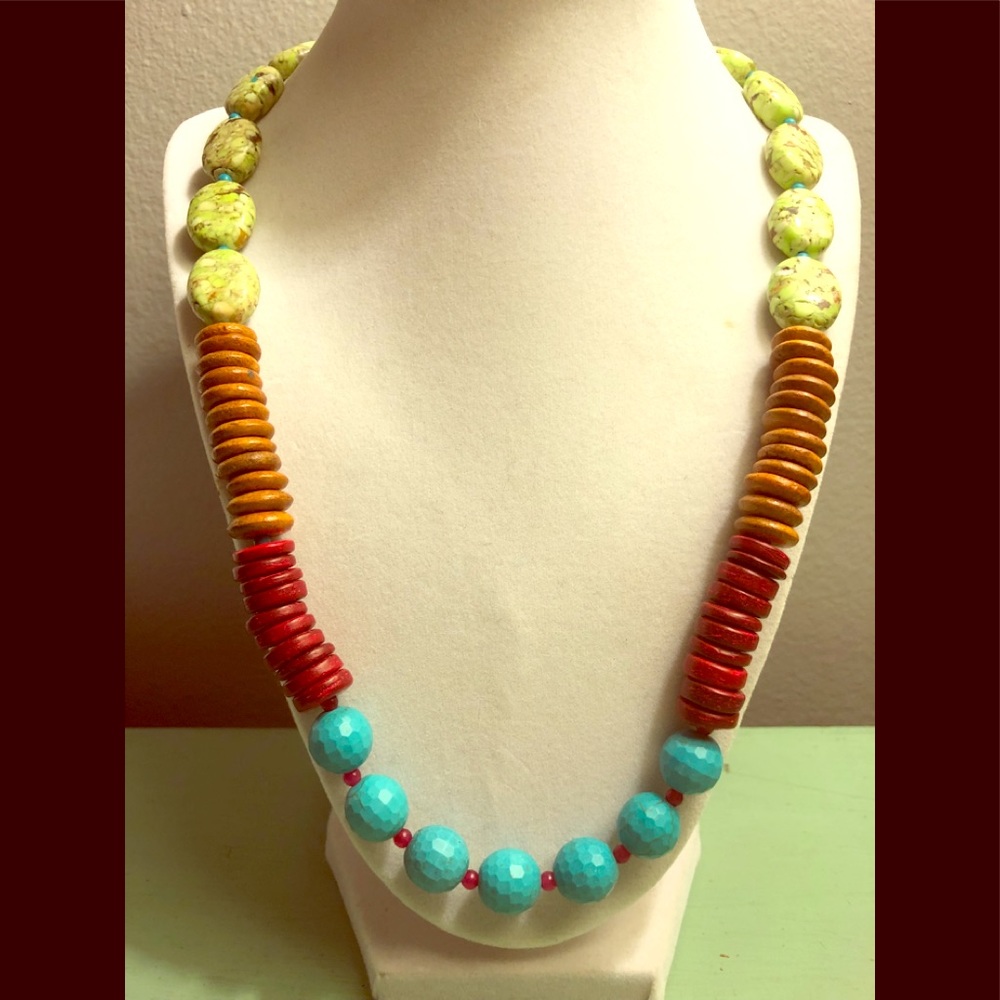 Beaded necklace
